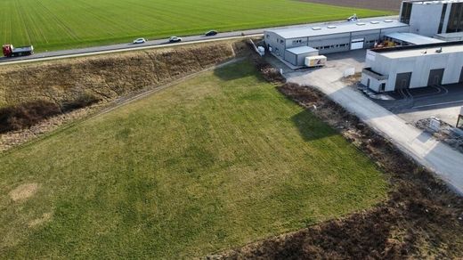 Land in Asten, Politischer Bezirk Linz-Land