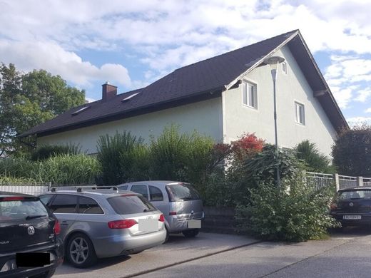 Casa di lusso a Zwölfaxing, Politischer Bezirk Bruck an der Leitha