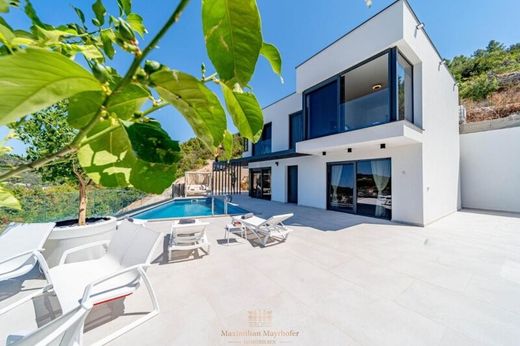 Luxury home in Vela Luka, Dubrovačko-Neretvanska