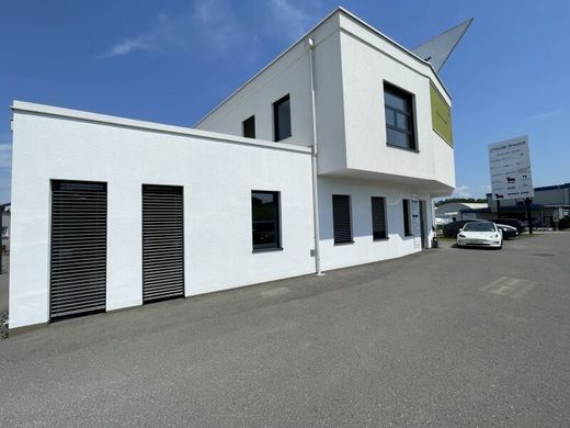 Office in Kalsdorf bei Graz, Politischer Bezirk Graz-Umgebung