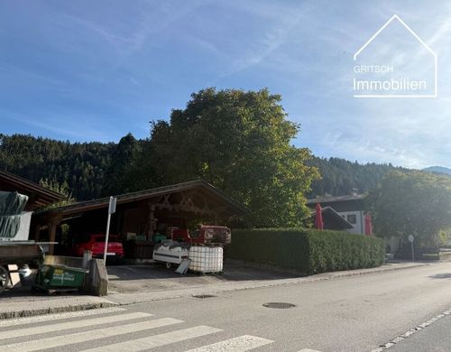 Land in Kematen in Tirol, Politischer Bezirk Innsbruck Land