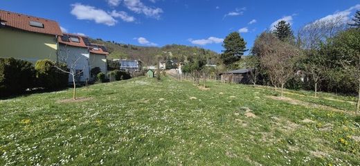 Land in Langenzersdorf, Politischer Bezirk Korneuburg