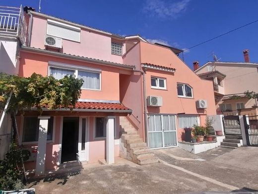 Casa de lujo en Sveti Lovreč, Istria