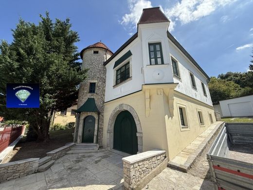 Luxe woning in Kaisersteinbruch, Politischer Bezirk Neusiedl am See