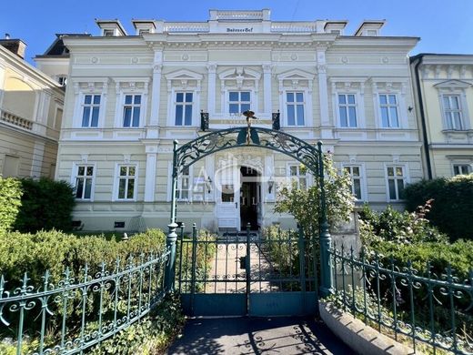 Apartamento - Baden, Politischer Bezirk Baden