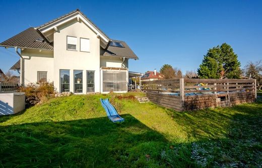 Luxus-Haus in Strasshof an der Nordbahn, Politischer Bezirk Gänserndorf