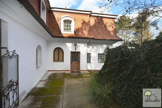 Villa a Klosterneuburg, Politischer Bezirk Tulln