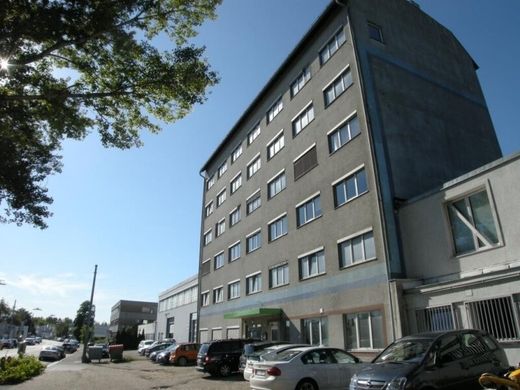 Office in Langenzersdorf, Politischer Bezirk Korneuburg
