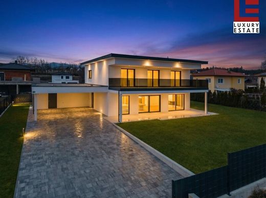 Luxury home in Poggersdorf, Politischer Bezirk Klagenfurt Land