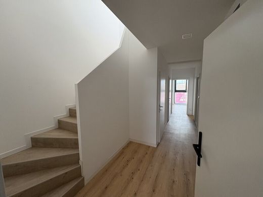 Διαμέρισμα σε Neubau, Politischer Bezirk Mistelbach