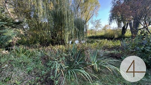 Land in Biedermannsdorf, Politischer Bezirk Mödling