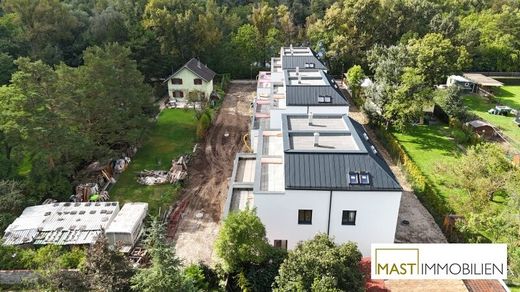 Элитный дом, Tribuswinkel, Politischer Bezirk Baden