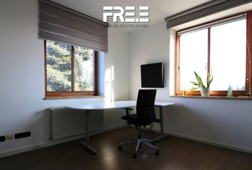 Office in Melk, Politischer Bezirk Melk