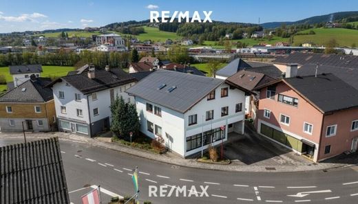 Luxury home in Ampflwang, Politischer Bezirk Vöcklabruck