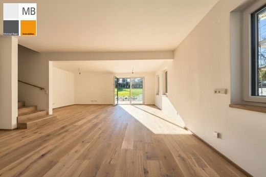 Luxury home in Sulz im Wienerwald, Politischer Bezirk Mödling