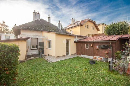 Casa di lusso a Klosterneuburg, Politischer Bezirk Tulln