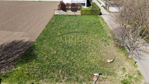 Land in Gerasdorf bei Wien, Politischer Bezirk Korneuburg