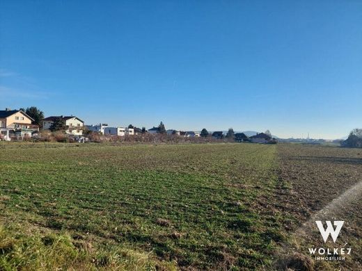 Terreno a Leobendorf, Politischer Bezirk Korneuburg