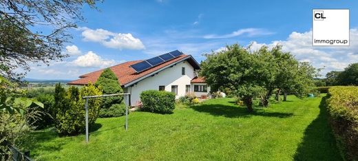 Luxus-Haus in Sankt Georgen im Attergau, Politischer Bezirk Vöcklabruck