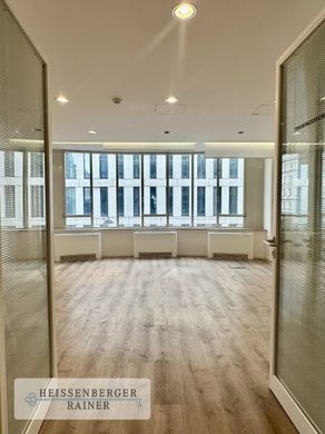 Ofis Viyana, Wien Stadt