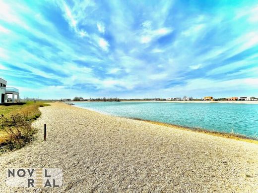 Parndorf, Politischer Bezirk Neusiedl am Seeの高級住宅