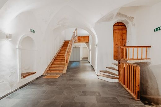 사무실 / Hall in Tirol, Politischer Bezirk Innsbruck Land