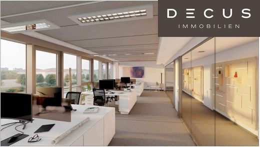 Office in Wiener Neudorf, Politischer Bezirk Mödling