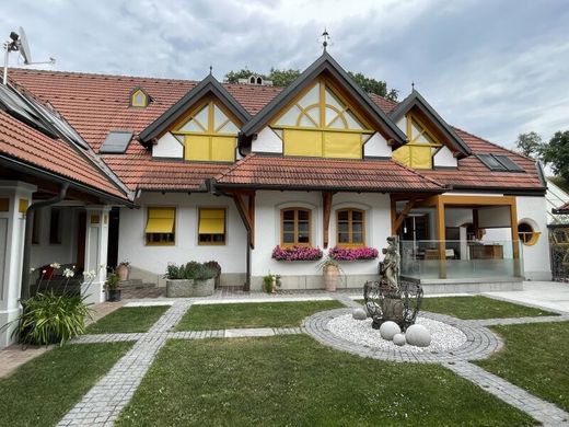 Villa a Ferschnitz, Distretto di Amstetten