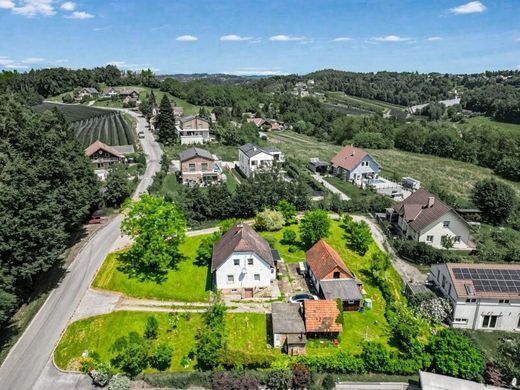 Grundstück zu verkaufen in Raaba