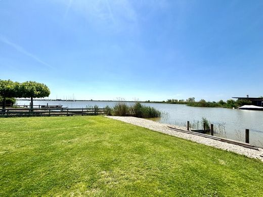 Maison de luxe à Jois, Politischer Bezirk Neusiedl am See