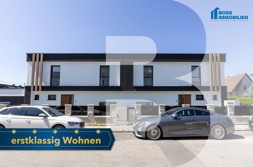 Luxury home in Traun, Politischer Bezirk Linz-Land