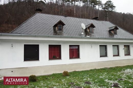 Maison de luxe à Siegenfeld, Politischer Bezirk Baden