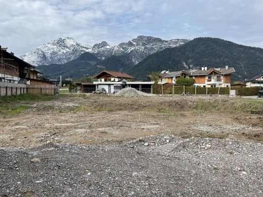 Land in Saalfelden am Steinernen Meer, Politischer Bezirk Zell am See
