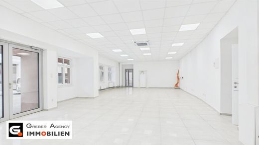 Γραφείο σε Retz, Politischer Bezirk Hollabrunn