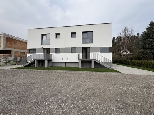 Luxury home in Seebenstein, Politischer Bezirk Neunkirchen
