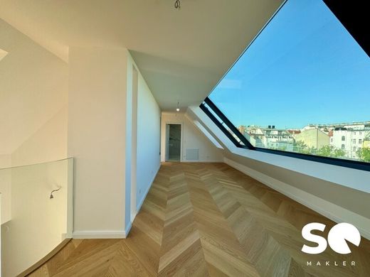 Gemeindebezirk Rudolfsheim-Fünfhaus, Wien Stadtのアパートメント