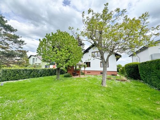 Luxe woning in Wiener Neudorf, Politischer Bezirk Mödling