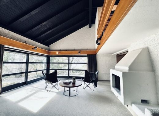 Элитный дом, Mils bei Solbad Hall, Politischer Bezirk Innsbruck Land