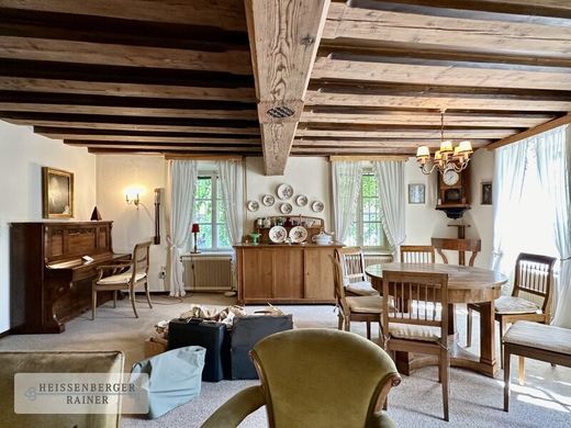 Lüks ev Sittendorf, Politischer Bezirk Mödling