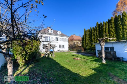 빌라 / Klagenfurt am Wörthersee, Kärnten