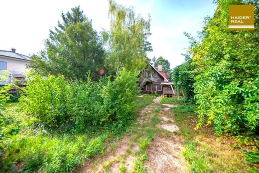 Land in Gerasdorf bei Wien, Politischer Bezirk Korneuburg