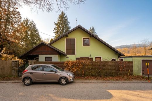 호화 저택 / Pressbaum, Politischer Bezirk Sankt Pölten