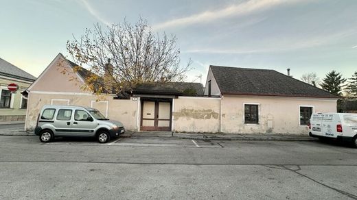 Casa di lusso a Maria Enzersdorf, Politischer Bezirk Mödling