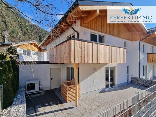 Maison de luxe à Stockach, Politischer Bezirk Reutte