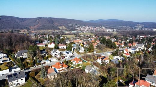 Land in Breitenfurt bei Wien, Politischer Bezirk Mödling