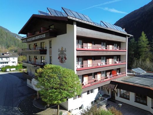 Hotel in Pfunds, Landeck