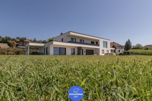 Luxury home in Neukirchen bei Lambach, Wels-Land