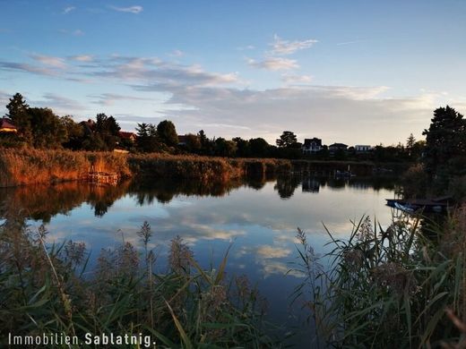 Участок, Hennersdorf, Politischer Bezirk Mödling