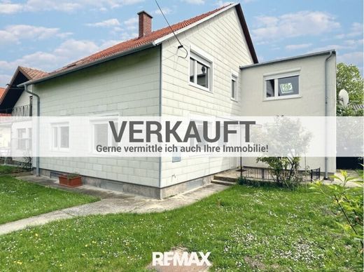 Maison de luxe à Gerasdorf bei Wien, Politischer Bezirk Korneuburg