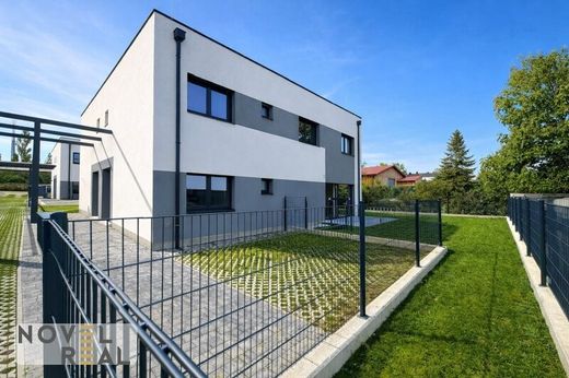 Casa de luxo - Zwölfaxing, Politischer Bezirk Bruck an der Leitha